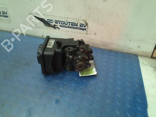 Used Steering pump BMW 3 (E46) 320 d (150 hp) 13628579