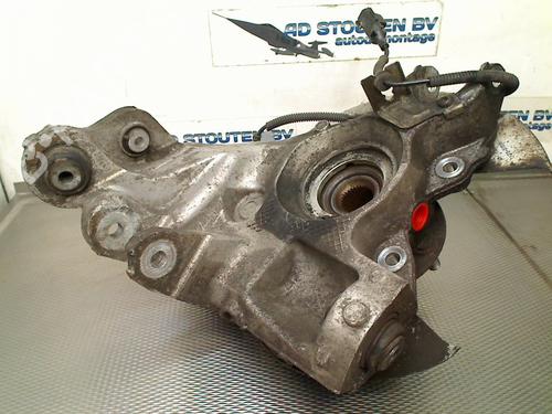 Used Right rear steering knuckle Right rear steering knuckle LAND ROVER RANGE ROVER VELAR (L560) 2.0 D240 SD4 4x4 (241 hp) 39707594 39707594