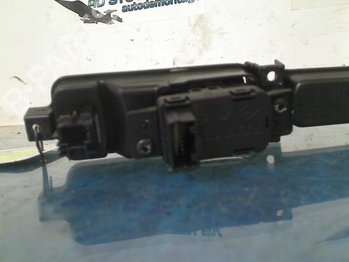 Switch RENAULT MEGANE IV Hatchback (B9A/M/N_) 1.5 dCi 110 (B9A3) | BP13321837I30 