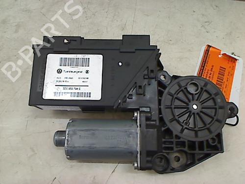 Right rear window motor VW TOUAREG (7LA, 7L6, 7L7) 2.5 R5 TDI | BP11308821E22 
