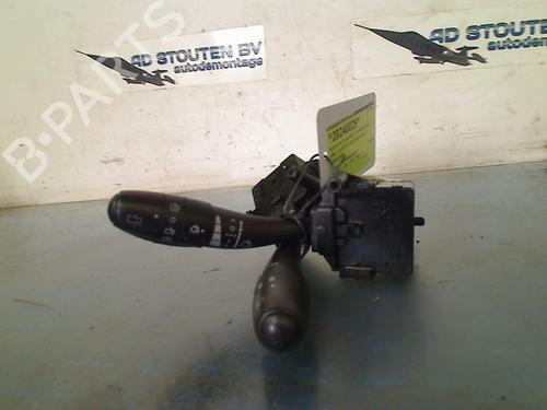 Used Steering column stalk HYUNDAI i30 (FD) 1.6 CRDi (116 hp) 17677403
