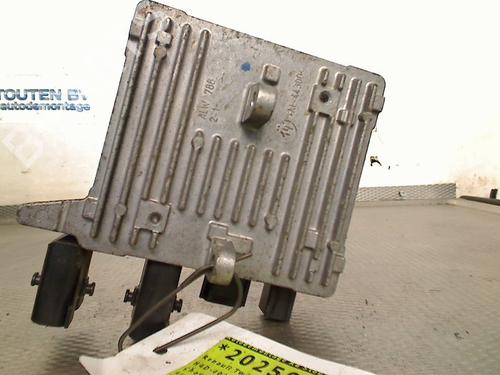 Computer RENAULT TWINGO III (BCM_, BCA_) 1.0 SCe 70 | BP30830492M11