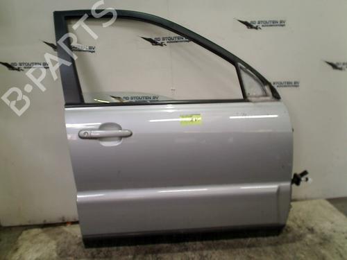 Used Right front door KIA SPORTAGE II (JE_, KM_) 2.0 i 16V (141 hp) 14246359