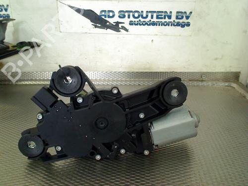Used Rear wiper motor FORD FOCUS III 1.6 TDCi ECOnetic (105 hp) 29158068