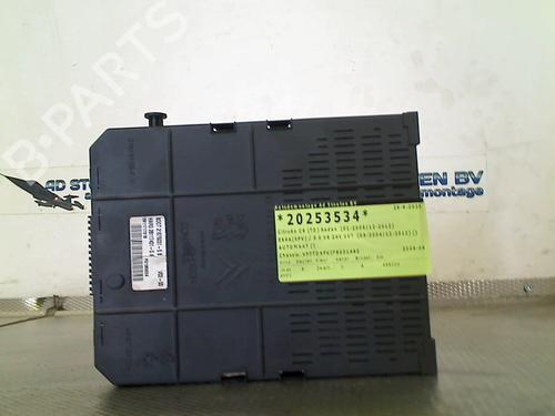 Used Fuse box CITROËN C6 (TD_) 3.0 V6 (211 hp) 28949531