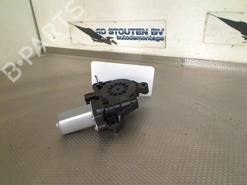 Rudehejsemotor bagstkærm højre MERCEDES-BENZ A-CLASS Saloon (V177) A 200 (177.187) (163 hp) 29822271