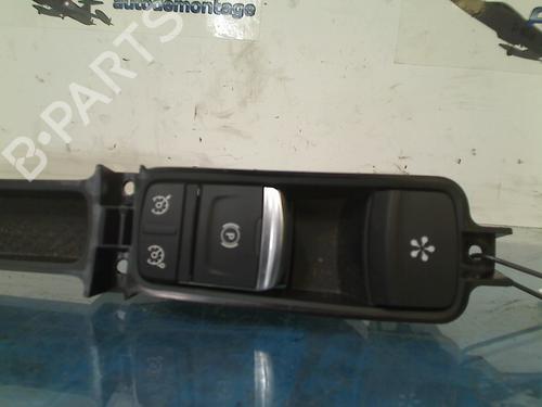 Switch RENAULT MEGANE IV Hatchback (B9A/M/N_) 1.5 dCi 110 (B9A3) | BP13321837I30 