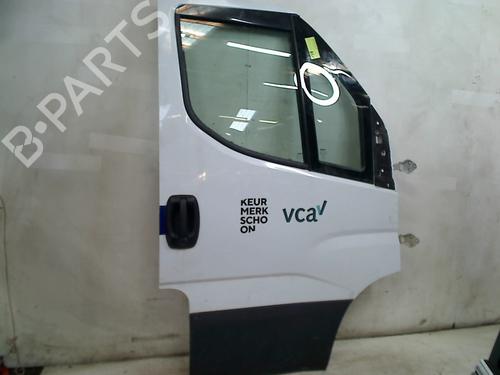 Used Right front door Right front door IVECO DAILY VI Van 33S16, 35S16, 35C16, 38S16, 40C16, 42S16, 50C16 (156 hp) 33270243 33270243