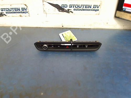 climate-control-bmw-3-touring-g21-g81-320-e-plug-in-hybrid-xdrive-5a63f19-02-2019-19034808 main image