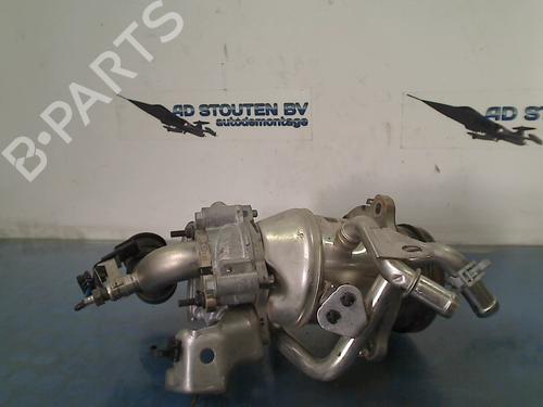 egr-renault-megane-iv-hatchback-b9amn_-18-blue-dci-150-b9a7-147357337r-2015-14923413 main image