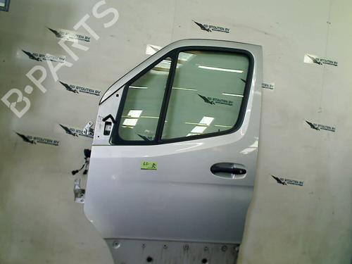 Porta anteriore sinistra MERCEDES-BENZ SPRINTER 3,5-t Van (B907, B910) 315 CDI RWD (907.631, 907.633, 907.635, 907.637) (150 hp) 30733201
