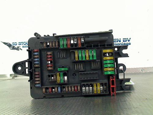 Used Fuse box Fuse box 37632744 37632744