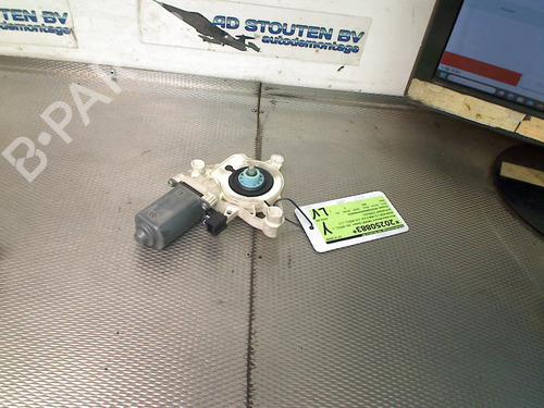 Used Left front window motor Left front window motor MERCEDES-BENZ C-CLASS (W206) C 300 e (206.054) (313 hp) 34578315 34578315