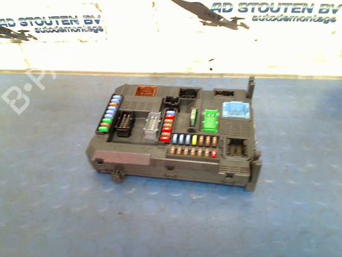 Used Fuse box Fuse box CITROËN C4 CACTUS 1.2 VTi 82 (82 hp) 21774126 21774126