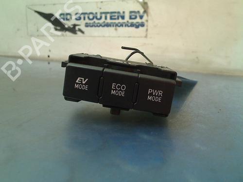 Used Switch TOYOTA AURIS Estate (_E18_) 1.8 Hybrid (ZWE186_, ZWE186R, ZWE186H) (136 hp) 13359315