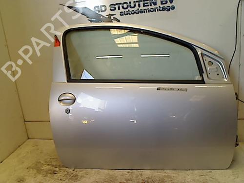 Used Right front door TOYOTA AYGO (_B1_) 1.0 (KGB10_, KGB10R) (68 hp) 11312596