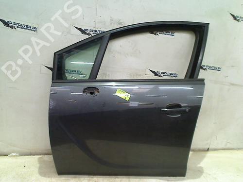 Used Left front door OPEL MERIVA B MPV (S10) 1.4 (75) (100 hp) 23411412