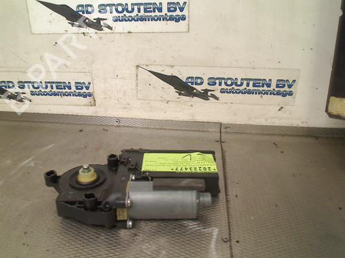 Left front window motor VW PHAETON (3D1, 3D2, 3D3, 3D4, 3D6, 3D7, 3D8, 3D9) 3.0 V6 TDI 4motion | BP28292660E21 