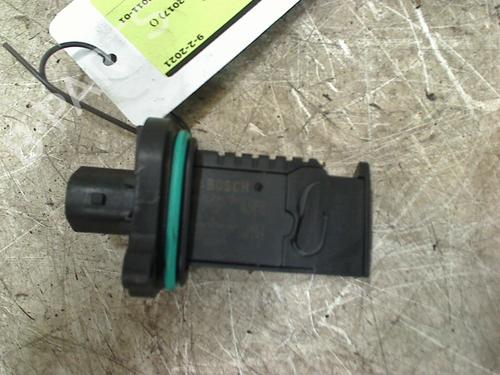 Used Mass air flow sensor OPEL AGILA (B) (H08) 1.2 (F68) (94 hp) 11319565