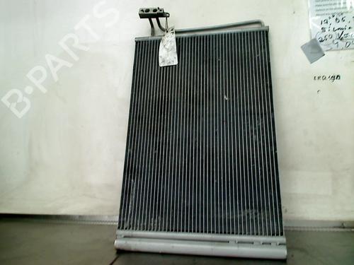 Radiador de A/C Radiador de A/C LAND ROVER RANGE ROVER III (L322) 4.4 4x4 (286 hp) 36222055 36222055