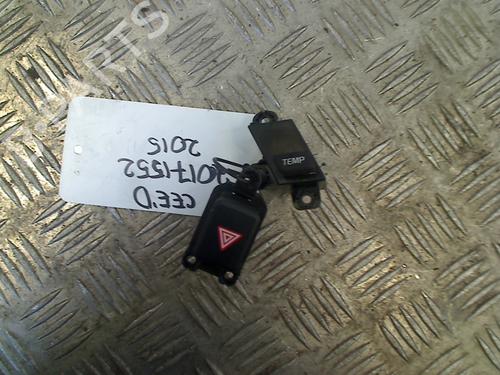 Used Warning switch KIA CEE'D Sportswagon (JD) 1.6 CRDi 136 (136 hp) 13124563