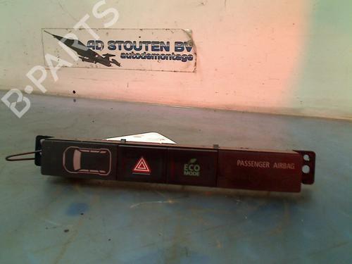 Used Warning switch MITSUBISHI OUTLANDER III (GG_W, GF_W, ZJ, ZL, ZK) Plug-in Hybrid (GG2W) (200 hp) 13637842