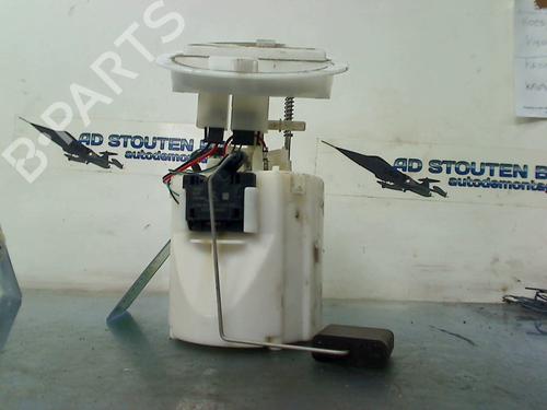 Used Fuel pump MERCEDES-BENZ C-CLASS (W204) C 200 Kompressor (204.041) (184 hp) 16519832