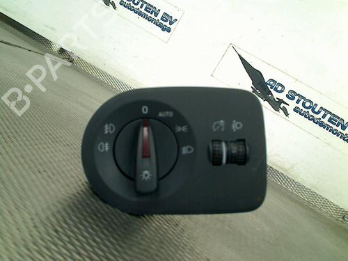 Used Headlight switch SEAT IBIZA IV ST (6J8, 6P8) 1.2 TDI (75 hp) 26613415