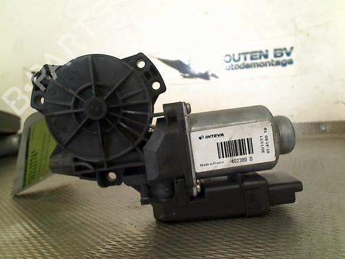 Used Left front window motor HYUNDAI ix35 (LM, EL, ELH) 1.6 (135 hp) 31039981