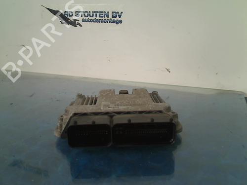 Used Engine control unit (ECU) VW GOLF VI (5K1) 1.4 TSI (160 hp) 13458279