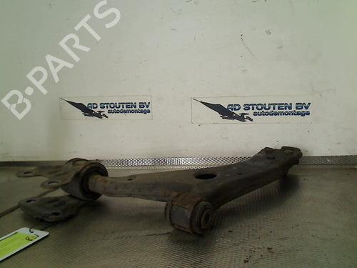 Used Right front suspension arm FORD FOCUS III Turnier 2.0 TDCi (115 hp) 31657235