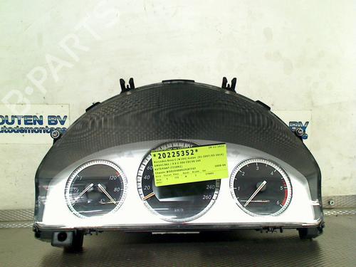 instrument-cluster-mercedes-benz-c-class-w204-2007-2008-2009-2010-2011-2012-2013-2014-2015-32628263 main image