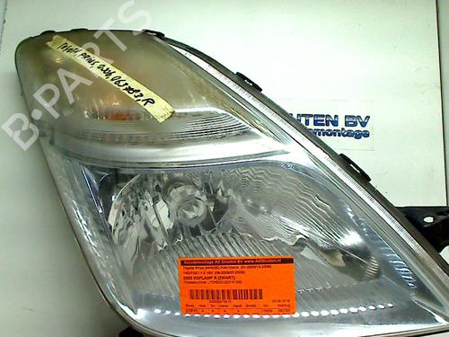 Used Right headlight TOYOTA PRIUS Liftback (_W2_) 1.5 Hybrid (NHW20_, NHW20R) (112 hp) 11302012