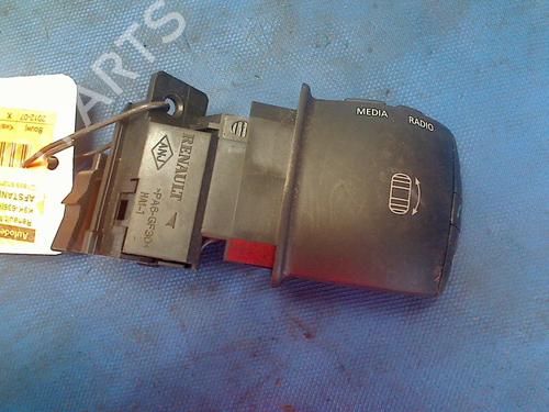 Switch RENAULT MEGANE III Grandtour (KZ0/1) 1.5 dCi (KZ09, KZ0D, KZ1G, KZ29, KZ14, KZ1W, KZ10, KZ1F,... | BP13123838I30 