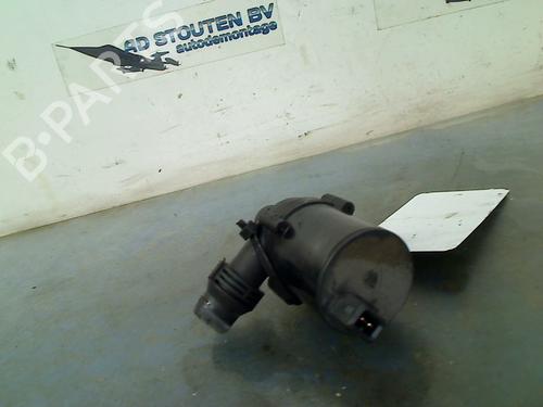 Used Auxiliary water pump BMW X5 (E70) 3.0 d (235 hp) 21216149