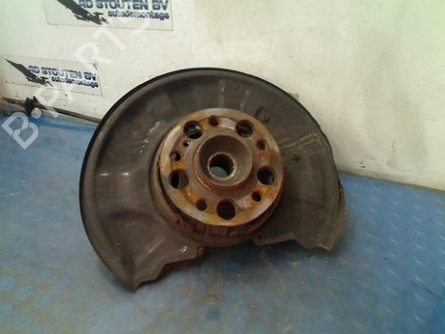 Right rear steering knuckle MERCEDES-BENZ C-CLASS (W204) C 63 AMG (204.077) | BP13720356M28 