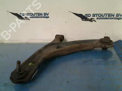 Used Left front suspension arm TOYOTA YARIS (_P9_) 1.3 VVT-i (SCP90_, SCP90R) (87 hp) 15079713