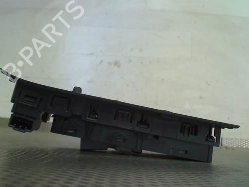 Switch VOLVO V40 Hatchback (525) T2 | BP39577921I30 - Image 5