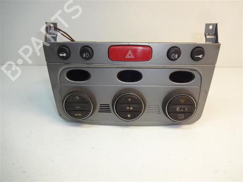 Used Climate control ALFA ROMEO 147 (937_) 1.6 16V T.SPARK (937.AXA1A, 937.AXB1A, 937.BXB1A) (120 hp) 11301345