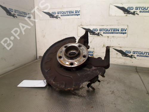 Used Right front steering knuckle VW POLO V (6R1, 6C1) 1.2 TSI 16V (90 hp) 33011073