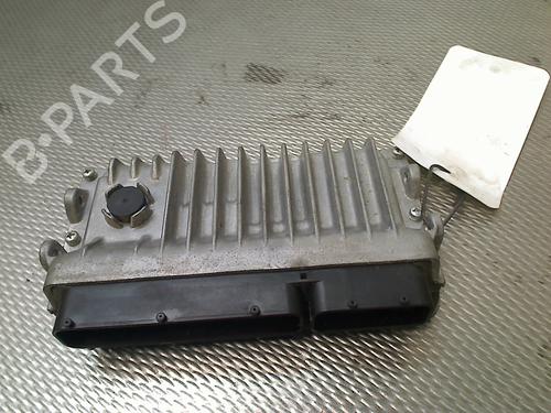Used Engine control unit (ECU) TOYOTA YARIS (_P13_) 1.5 Hybrid (NHP130_, NHP130) (101 hp) 32311809