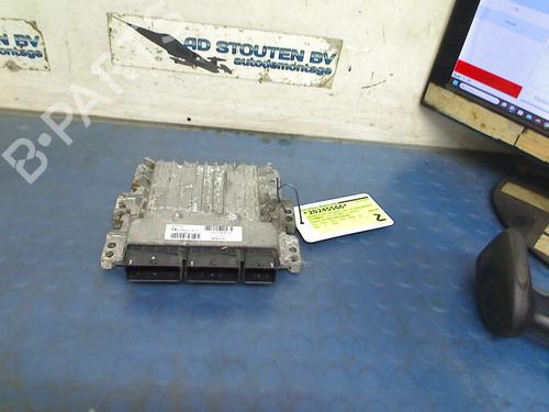 Used Engine control unit (ECU) RENAULT MEGANE III Coupe (DZ0/1_) 1.5 dCi (DZ0B) (106 hp) 21586520