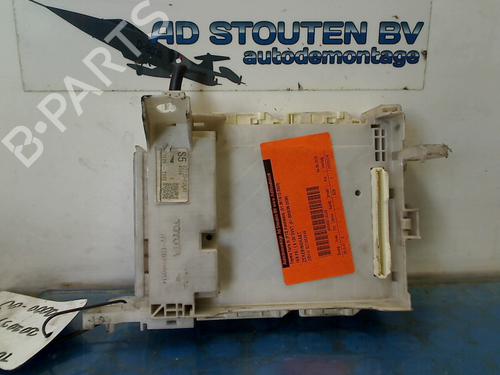 Used Fuse box TOYOTA YARIS (_P13_) 1.0 (KSP130_, KSP130) (69 hp) 11314196
