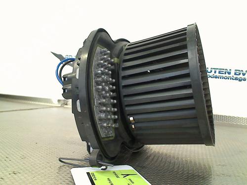 Heater blower motor RENAULT MEGANE IV Grandtour (K9A/M/N_) 1.3 TCe 115 (K9N9) | BP25129433M62 