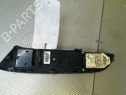 Left front window switch HYUNDAI ix35 (LM, EL, ELH) 2.0 | BP39961110I27 - Image 3