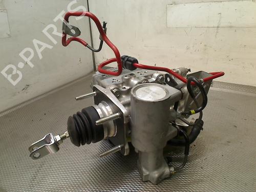 Used ABS pump TOYOTA YARIS (_P13_) 1.5 Hybrid (NHP130_, NHP130) (101 hp) 32311814