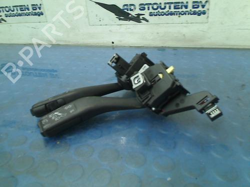 Used Steering column stalk VW GOLF VI (5K1) 1.4 (80 hp) 11826041