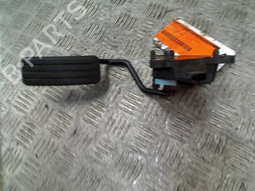 Used Pedal RENAULT CLIO III (BR0/1, CR0/1) 1.5 dCi (88 hp) 13124778