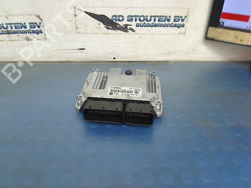 Used Engine control unit (ECU) Engine control unit (ECU) 17695952 17695952