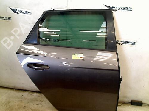 Portier rechts achter SEAT LEON ST (5F8) 1.6 TDI | BP30598084C5